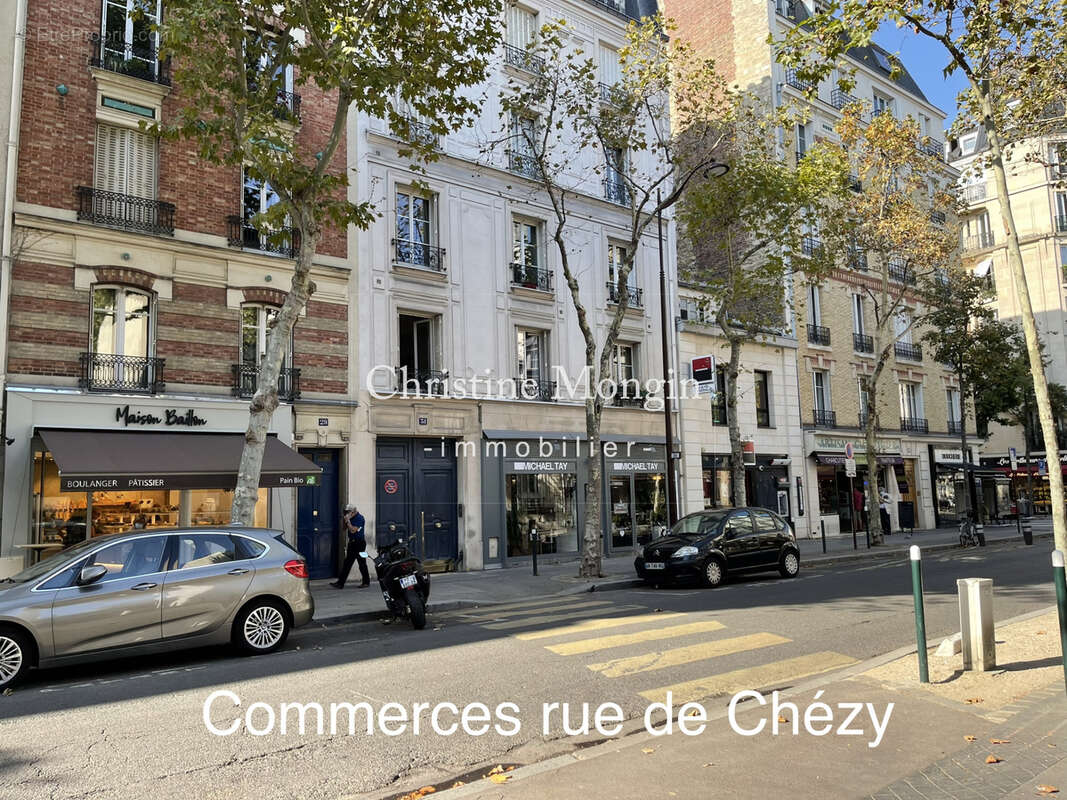 Appartement à NEUILLY-SUR-SEINE