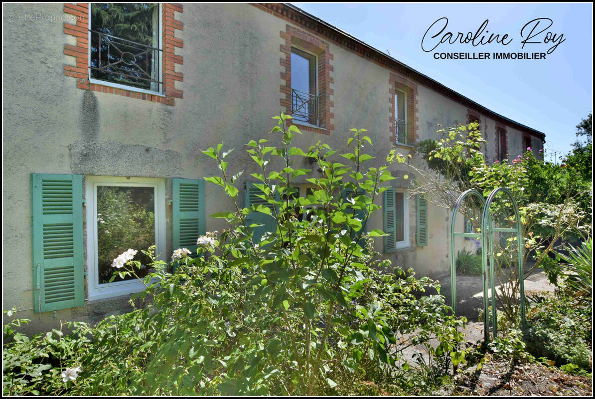 Maison à CUGAND