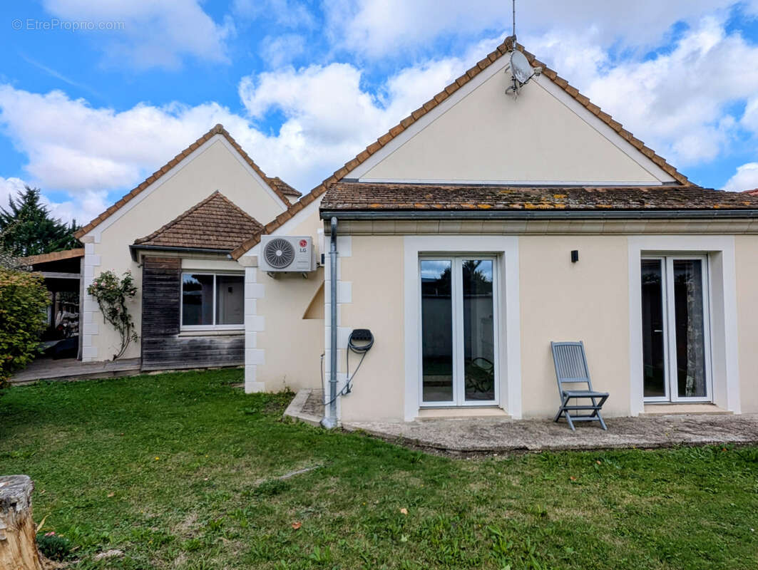 Maison à BAZAINVILLE