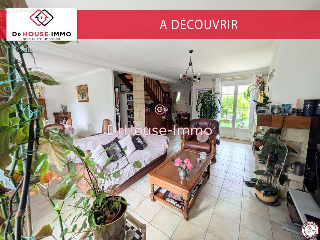 Maison à CHANTELOUP-LES-VIGNES