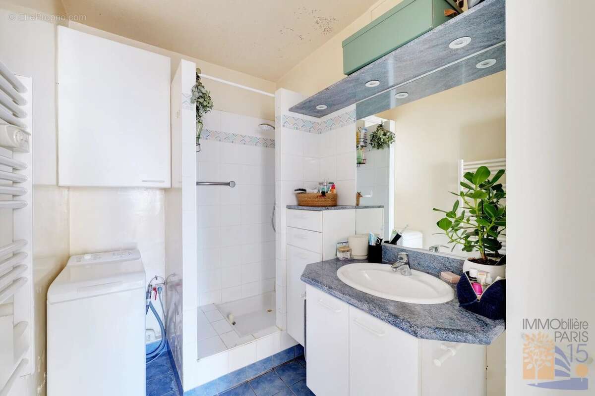 Appartement à PARIS-15E