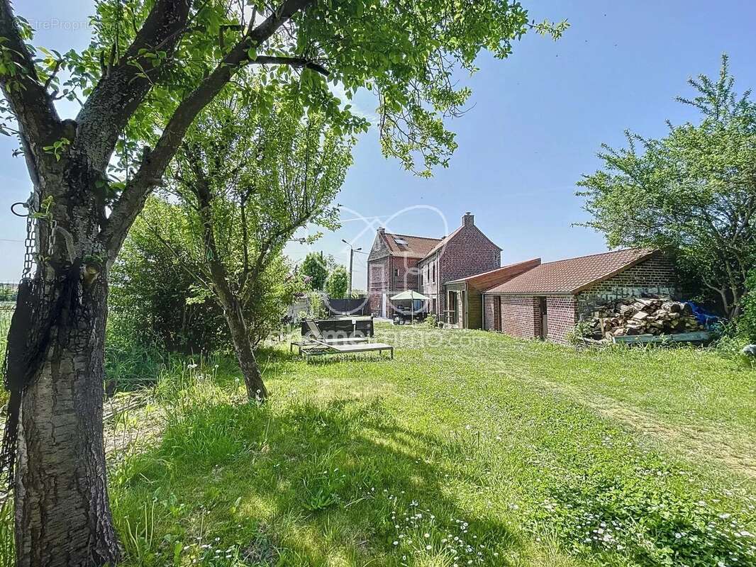 Maison à RAIMBEAUCOURT