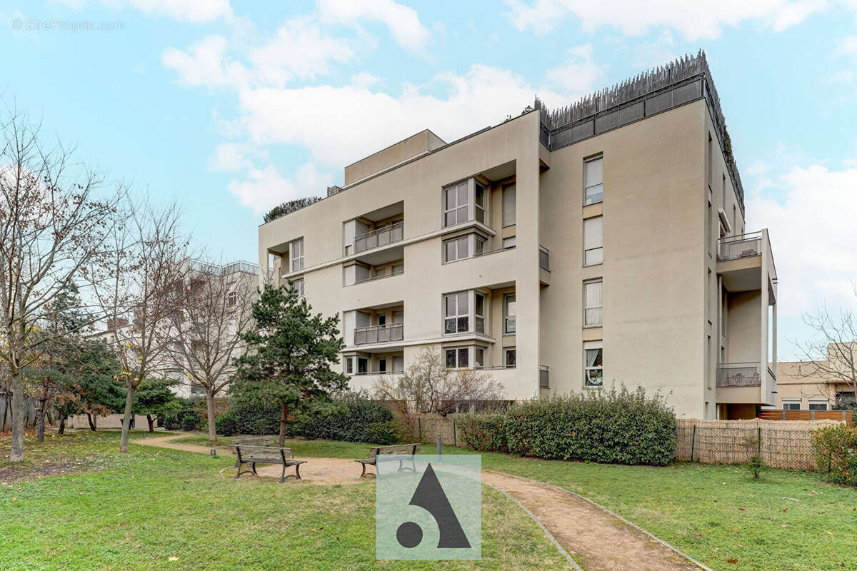Appartement à LYON-8E