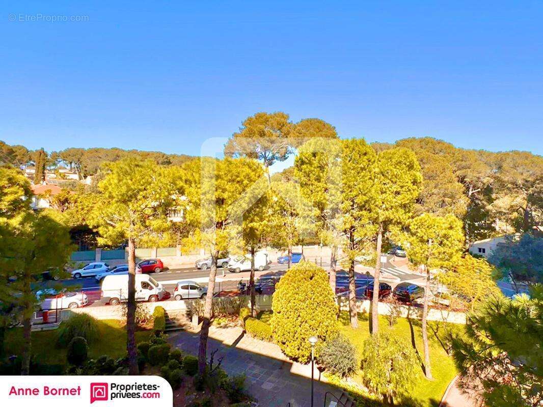 Appartement à LE CANNET