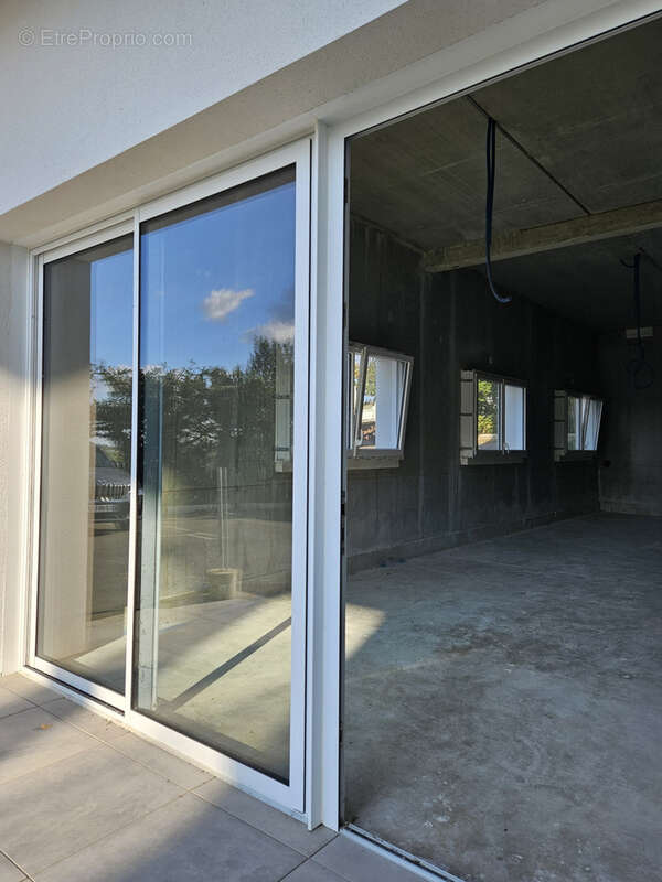 Appartement à BARAQUEVILLE