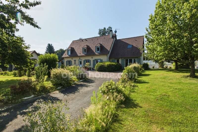 Maison à PONT-L'EVEQUE