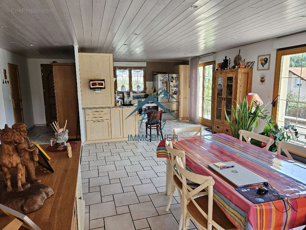 Maison de 2006 avec 5 chambres - La Forge - photo 8