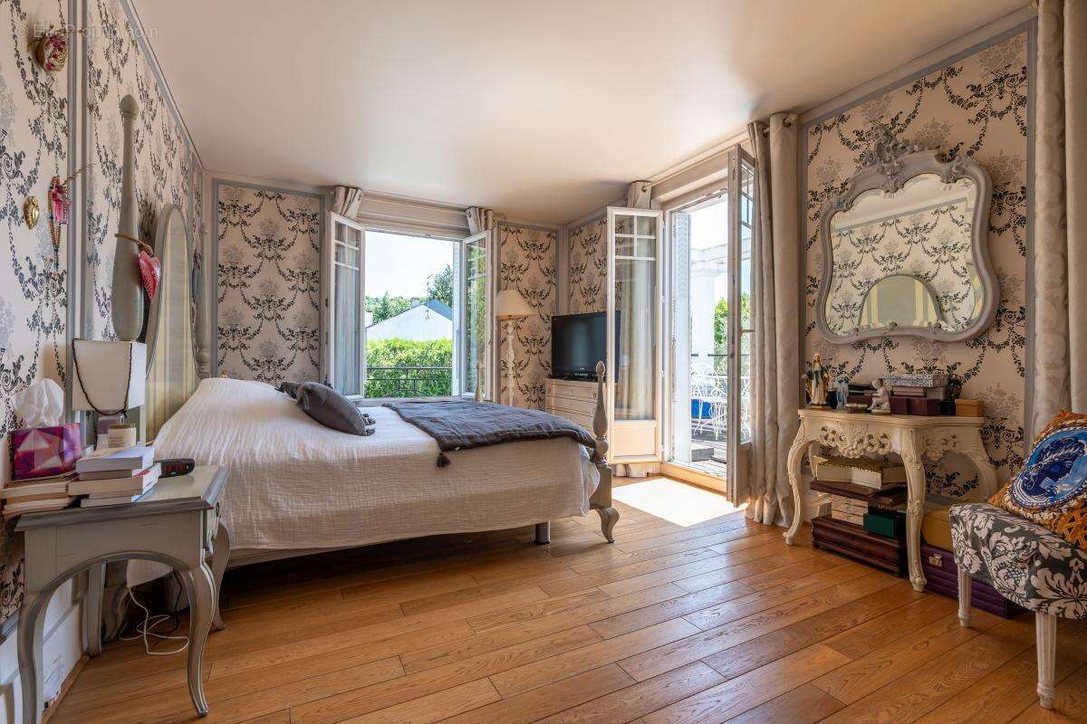 Maison à SAINT-MAUR-DES-FOSSES