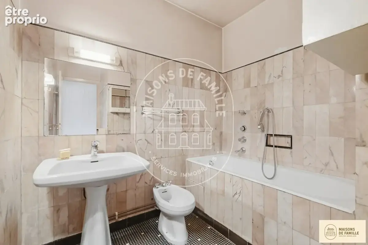 LE VESINET Centre ville - Appartement 5 pièces de 83,82 m² - photo 11