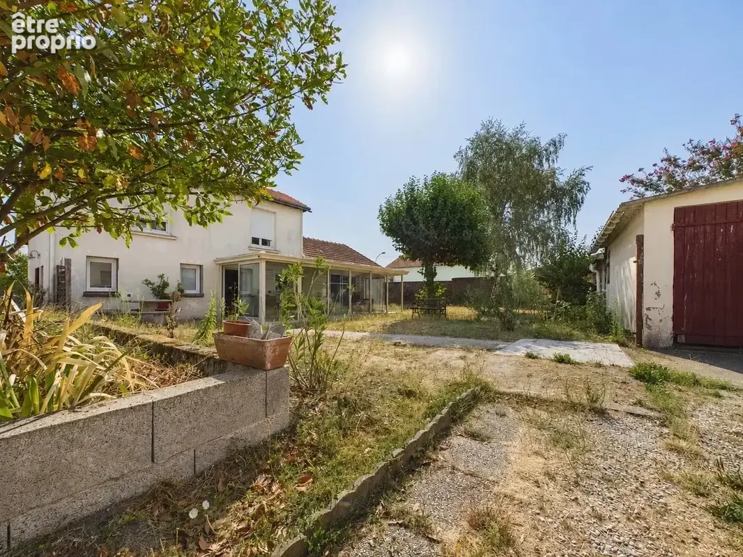 Saint-sébastien-sur-loire – le douet – maison familiale 5 chambres, véranda et grand jardin - photo 13