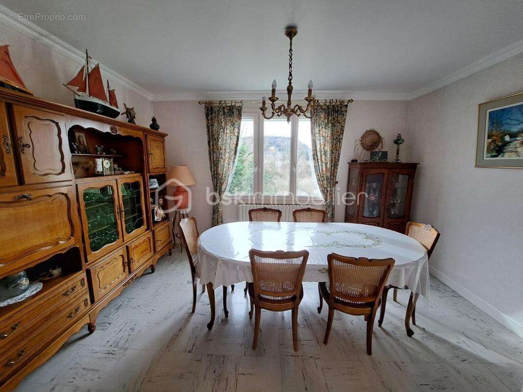 Maison à CHAMPAGNOLE