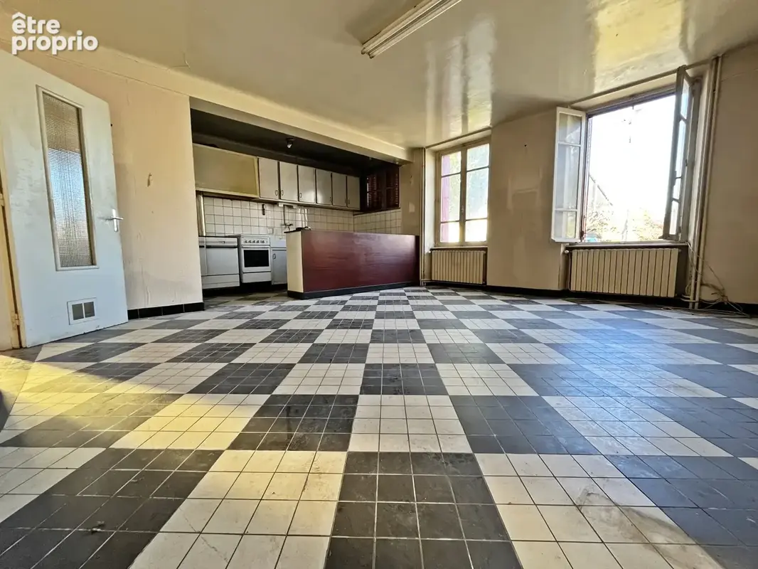 Maison de village - 150 m2 - 3 pièces - photo 4