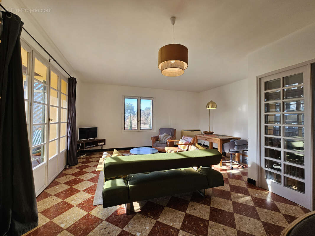 Maison à ROUSSILLON
