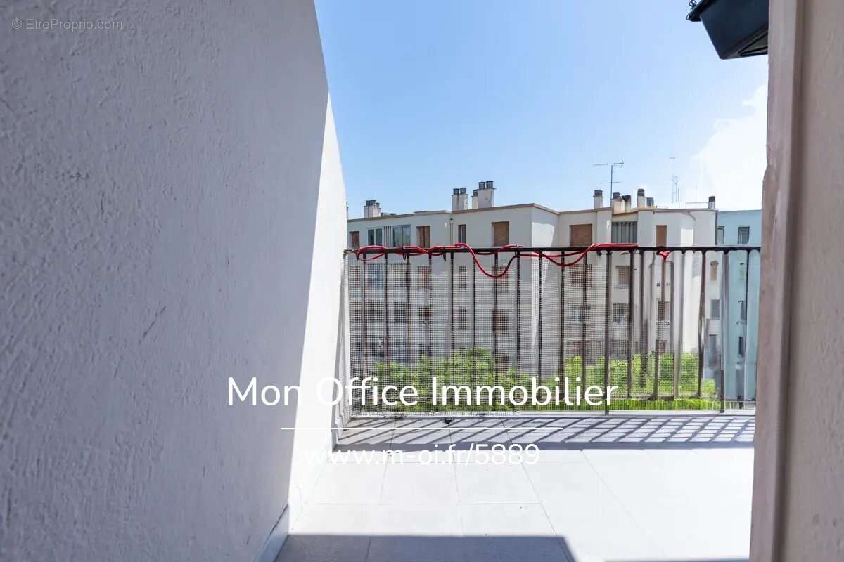 Appartement à MARSEILLE-9E