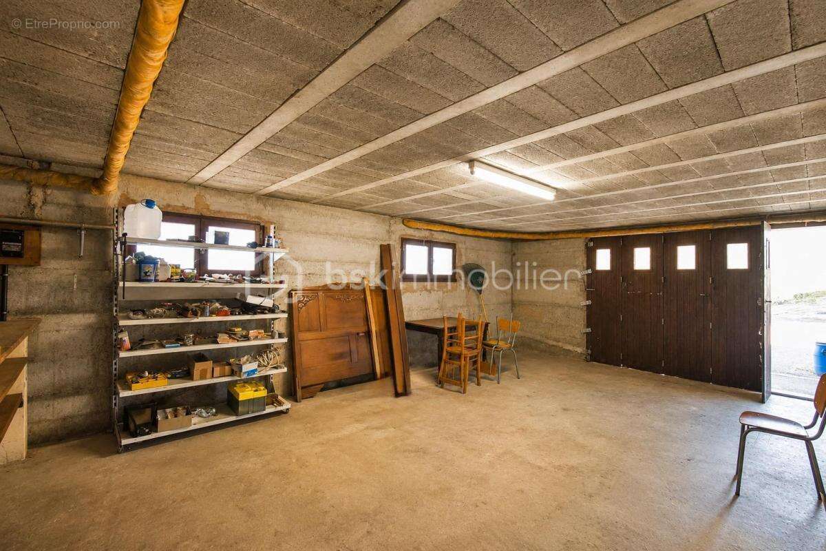 Maison lumineuse de 180m2 - Vue Montagnes - Calme et Jardin - photo 15
