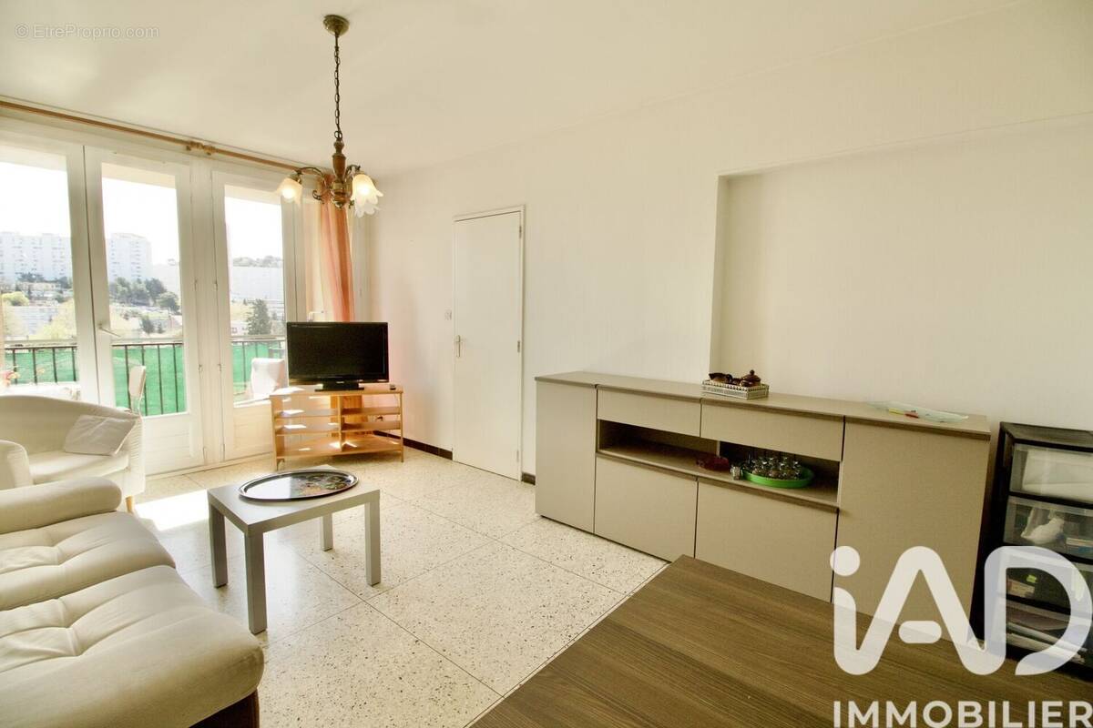 Photo 1 - Appartement à MARSEILLE-13E