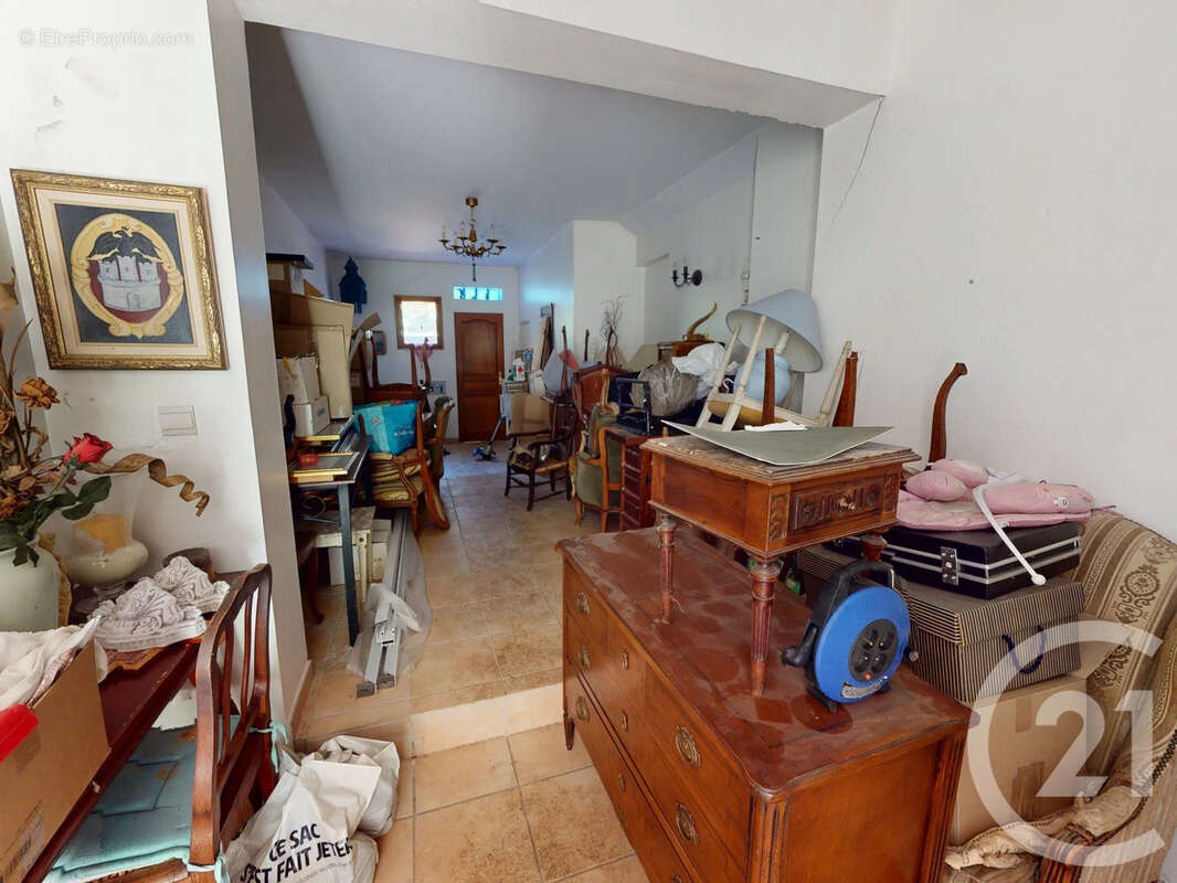 Maison 136 m² à Castelginest  - photo 8