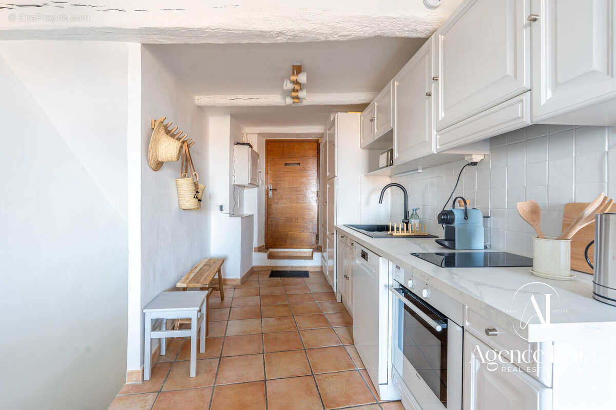 Appartement 46 m² à Bormes-Les-Mimosas  - photo 9