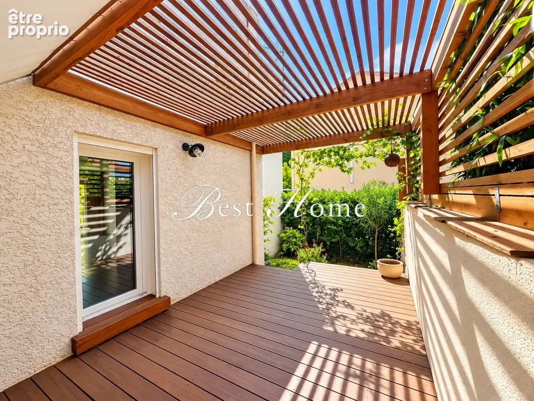 NÎMES   Maison 90 m2   3/4 chambres   Terrasse avec pergola et stationnement - photo 2