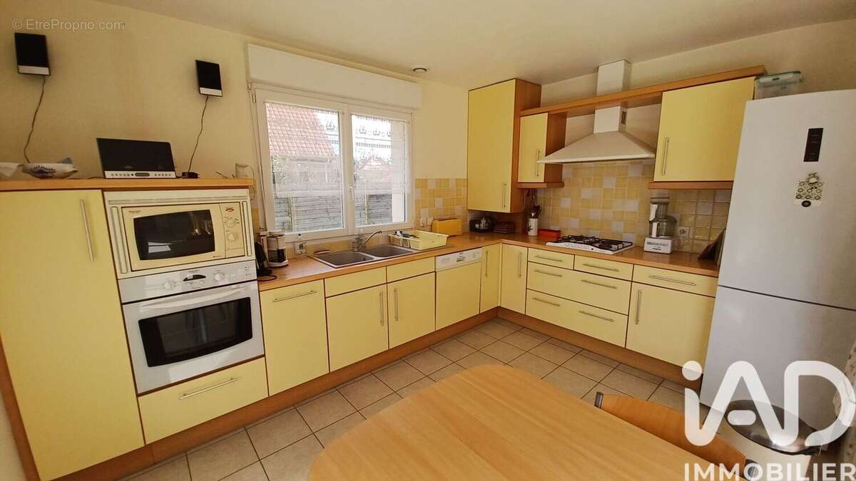 Maison 140 m² à Camiers  - photo 7