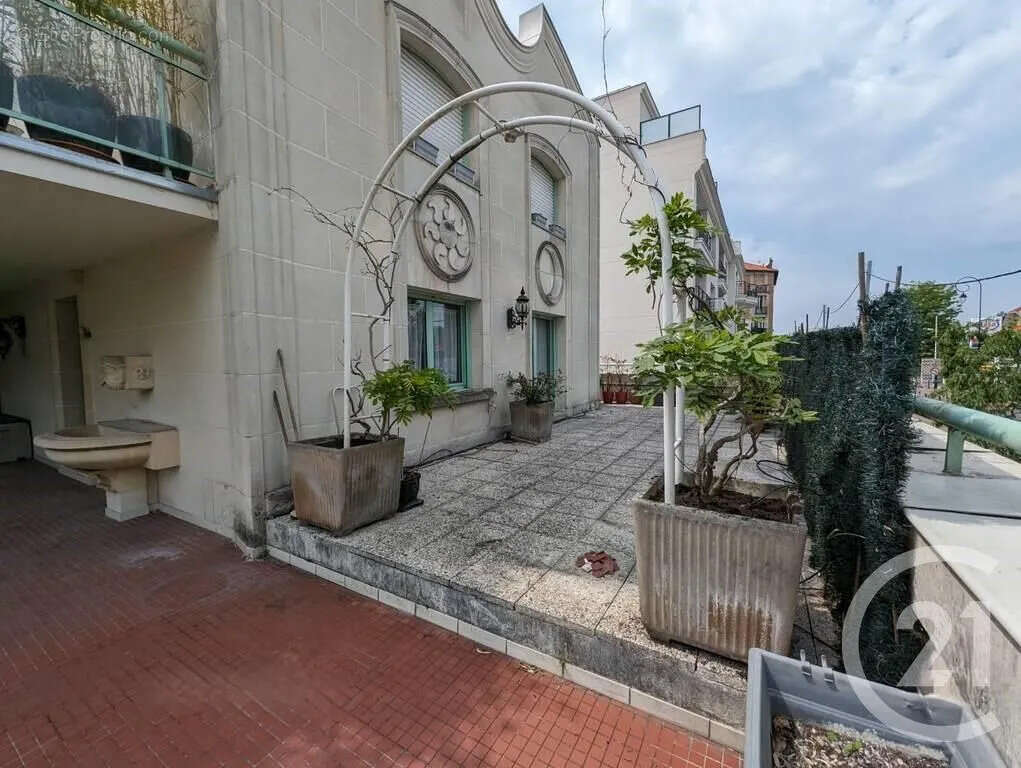 Appartement à SAINT-MAUR-DES-FOSSES