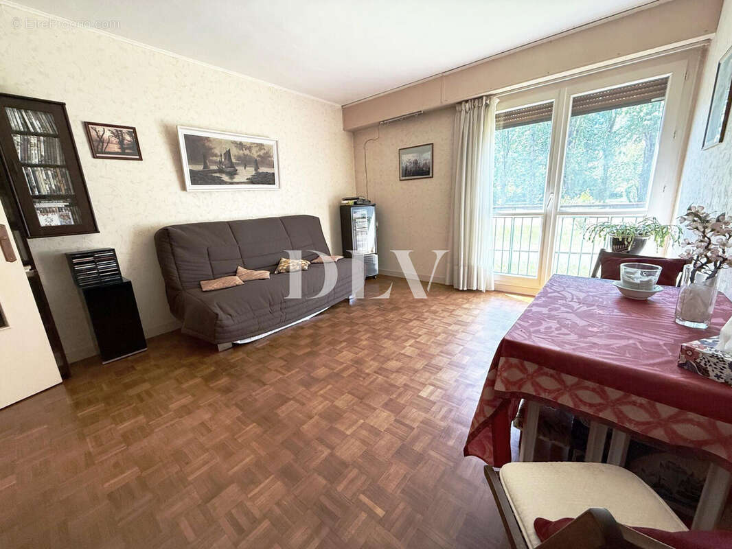 Appartement à AVON