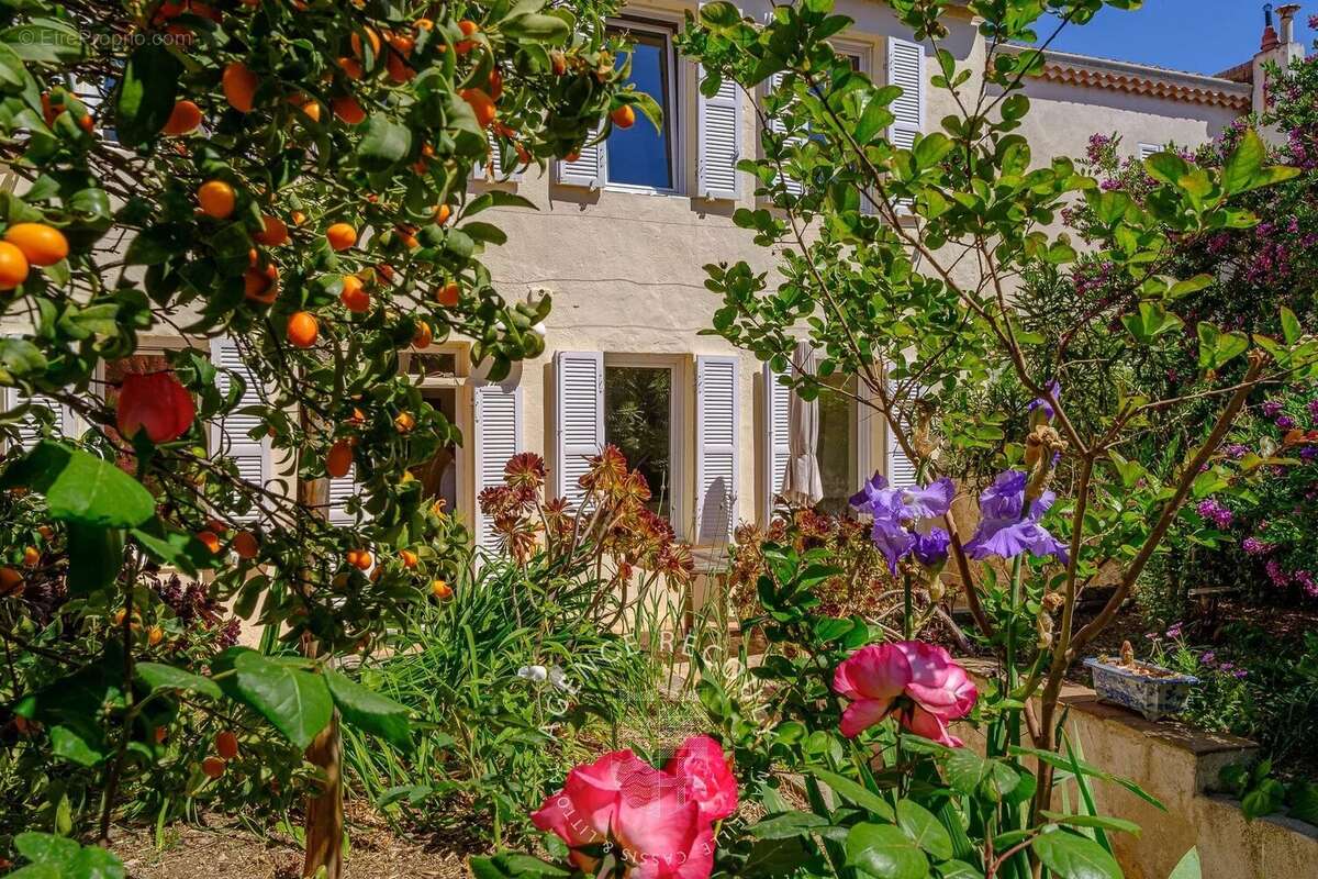 Maison à MARSEILLE-7E