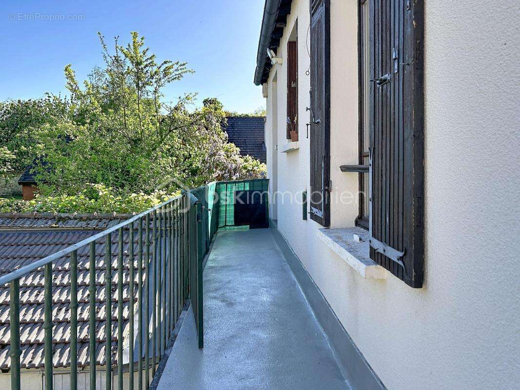 Appartement à CORBEIL-ESSONNES