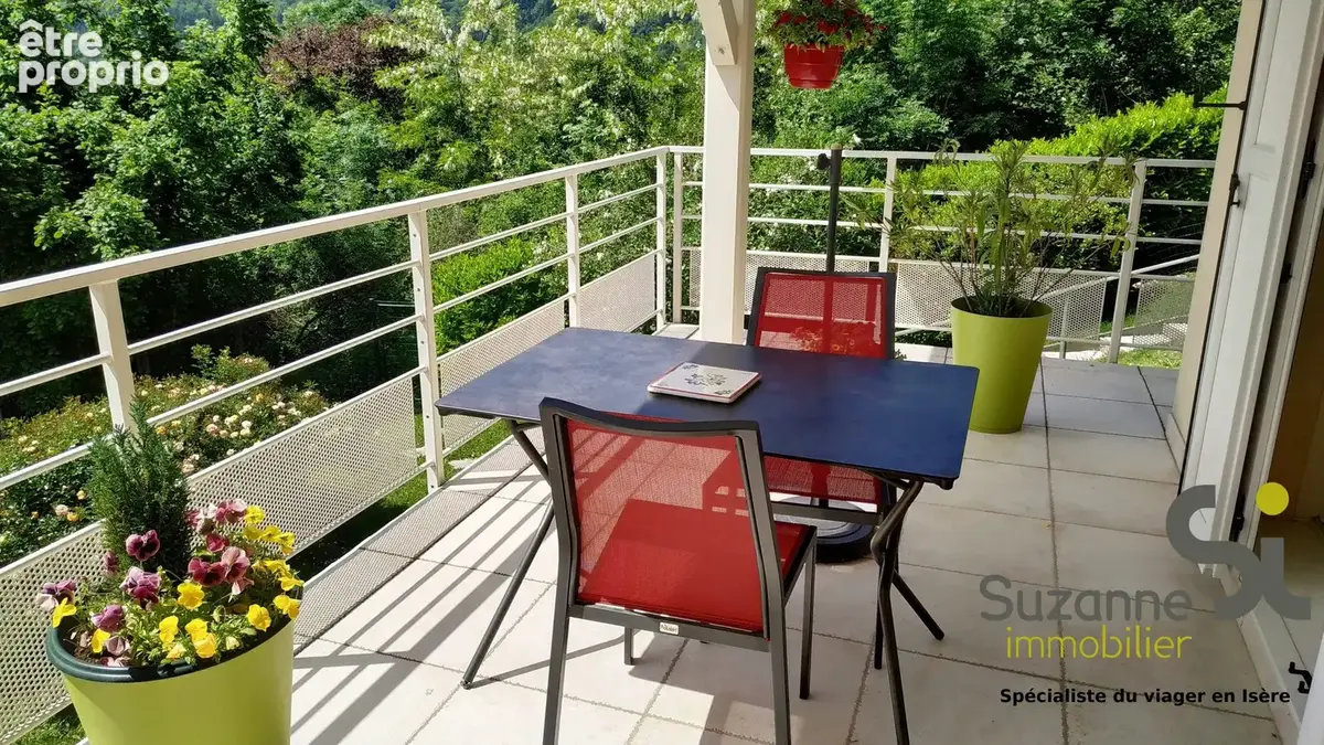 Balcon terrasse sur la cuisine