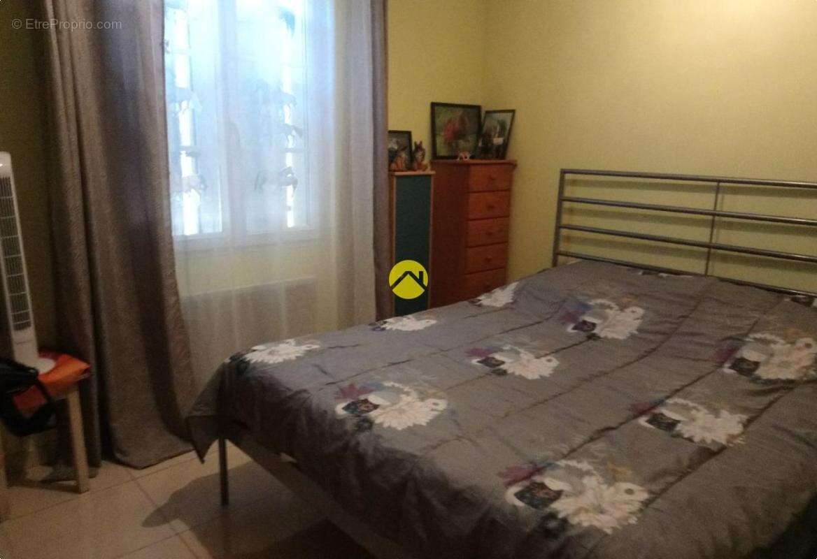 Maison à SAINT-AMAND-MONTROND