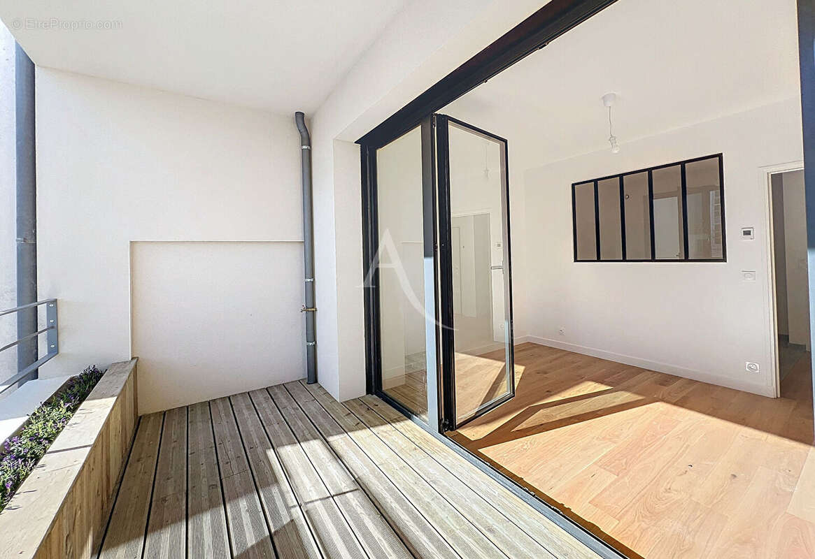 Appartement à SURESNES