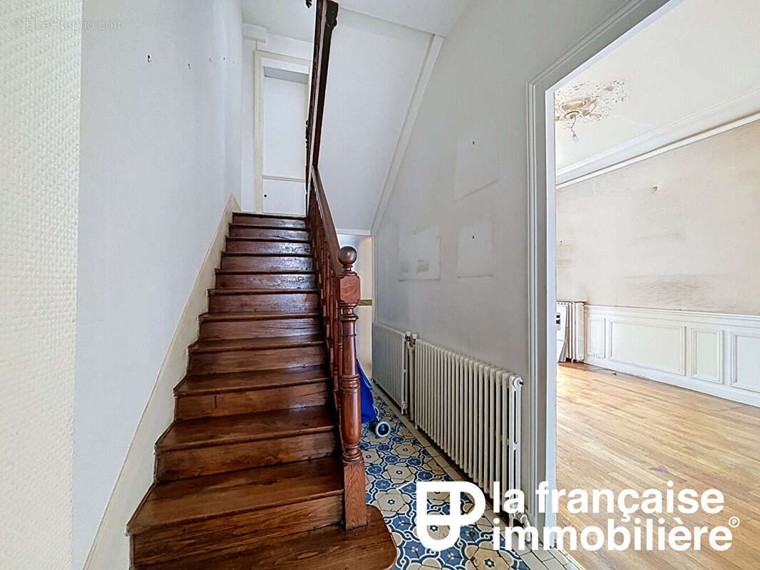Maison de caractère de 139 m², volumes généreux et modulables, fort potentiel - photo 12