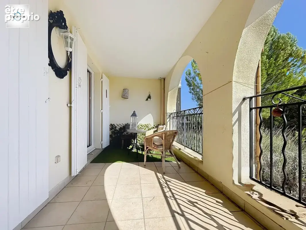 Domaine et golf de Pont royal appartement de 64 m² .  Terrasse avec vue dégagée,  Piscine résidentielle, Garage box fermé, cave - photo 9