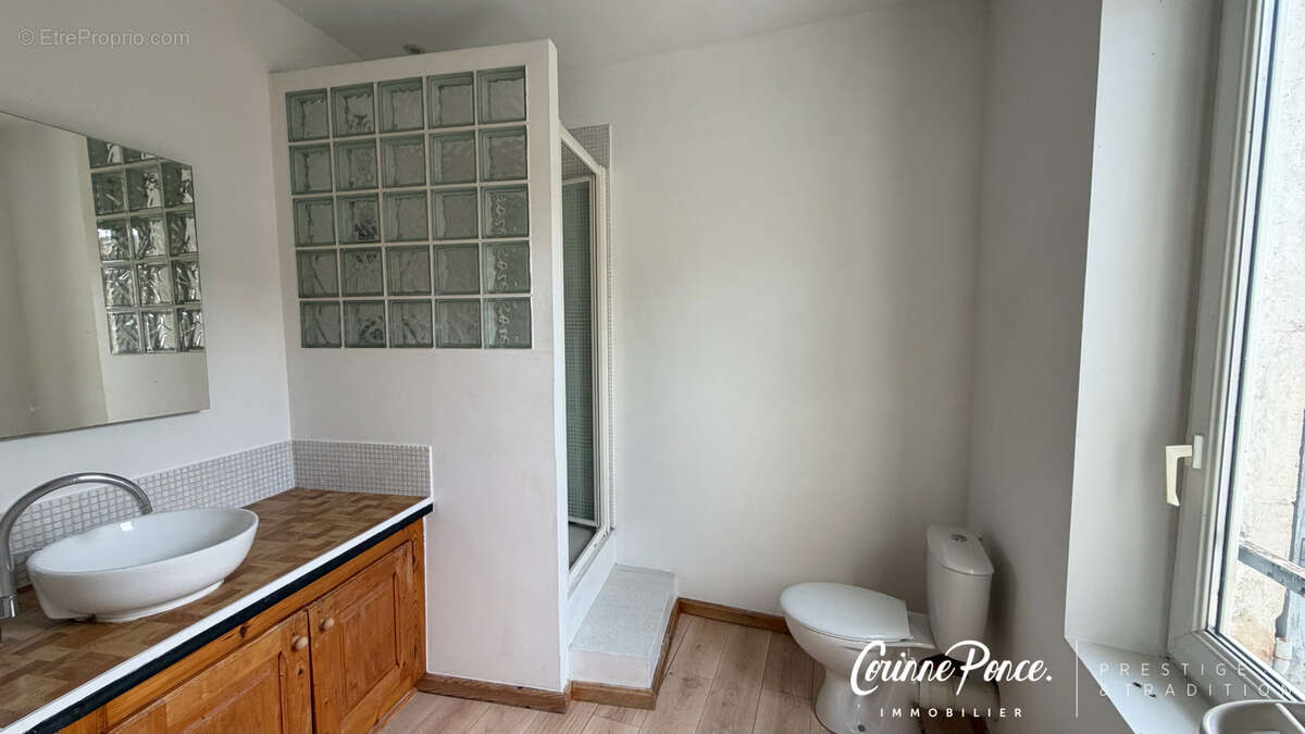 Nimes centre quartier carnot p3 62m2 avec cave et terrasse sans vis a vis propose par corinne ponce immobilier - photo 6