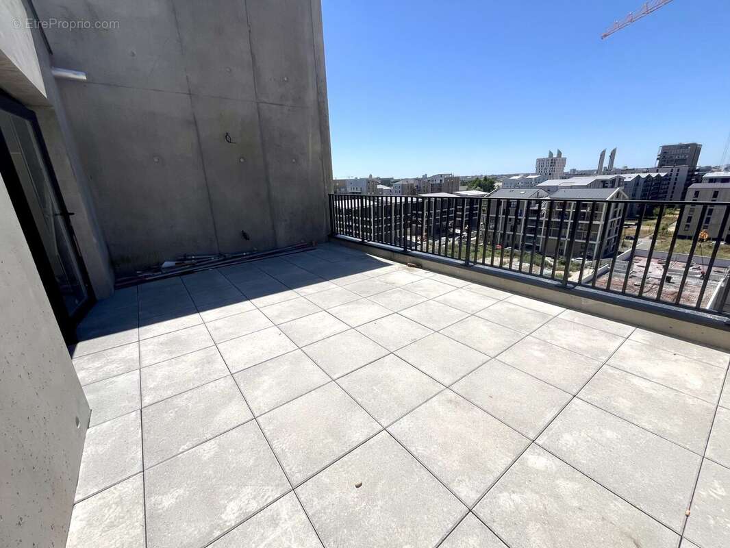 Appartement à BORDEAUX