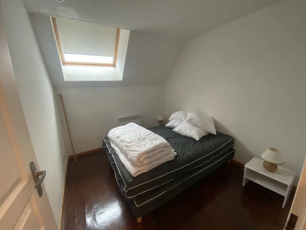 Appartement à COMPAINS