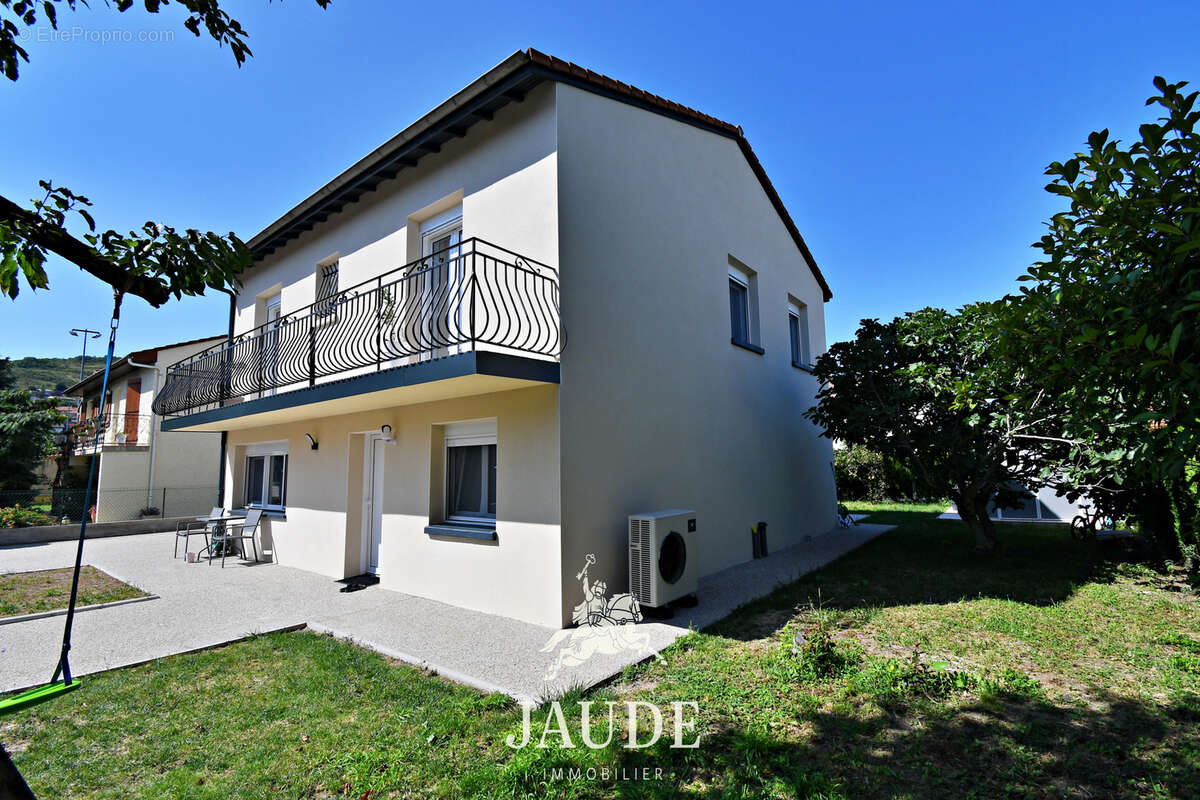 Maison 135 m2 avec jardin clos et arboré (453m2) ENTIÈREMENT RÉNOVÉE - photo 12