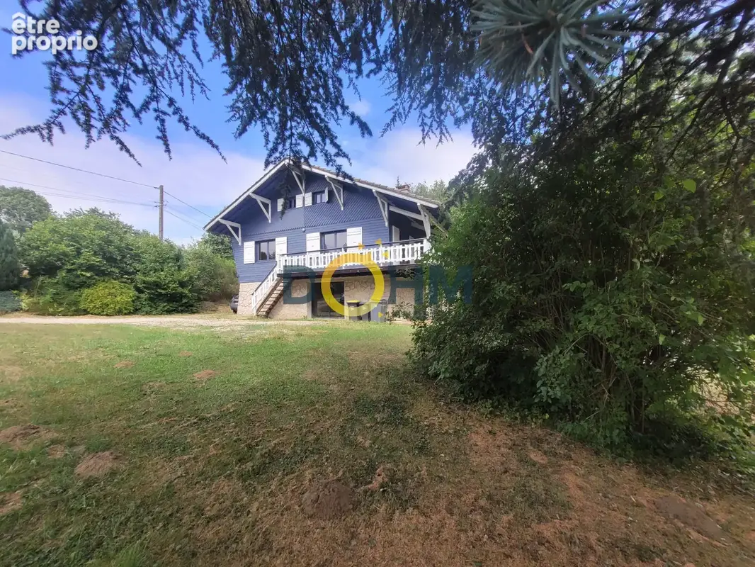 Maison à APINAC