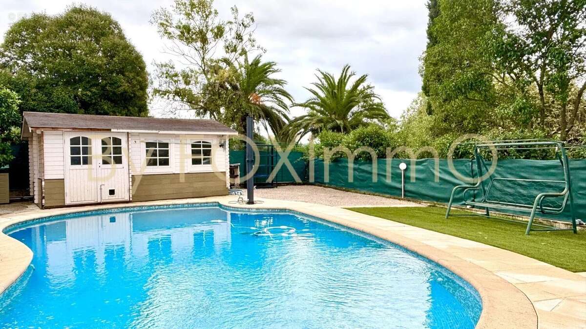 Maison à MANDELIEU-LA-NAPOULE