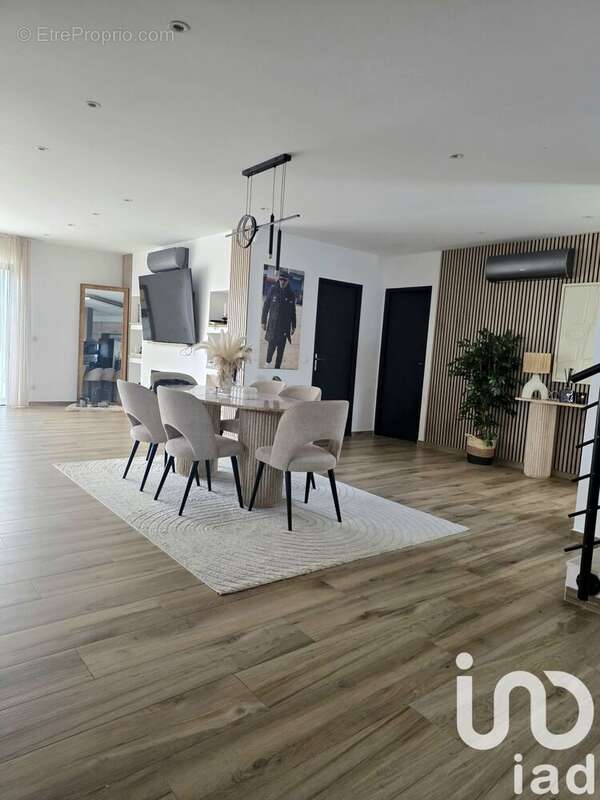 Photo 6 - Maison à ROCBARON