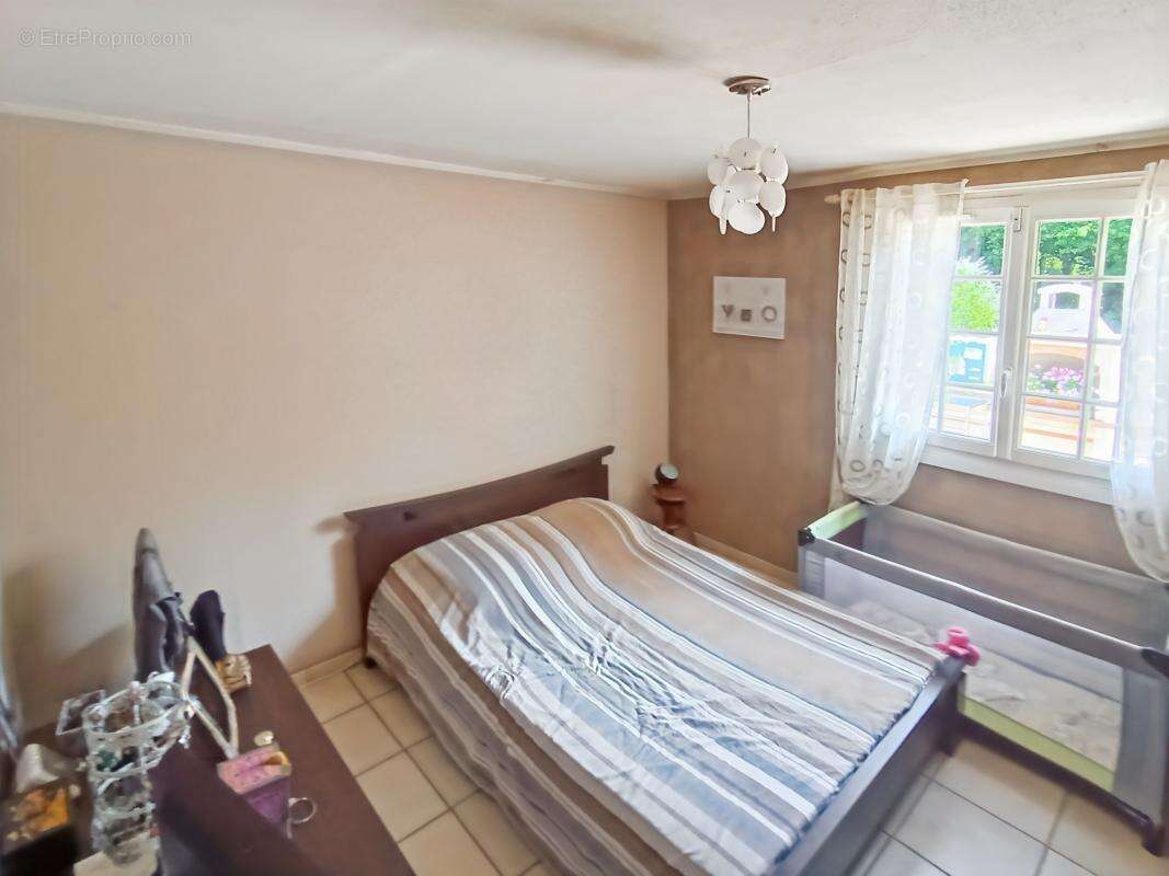 Maison à MENESTREAU-EN-VILLETTE