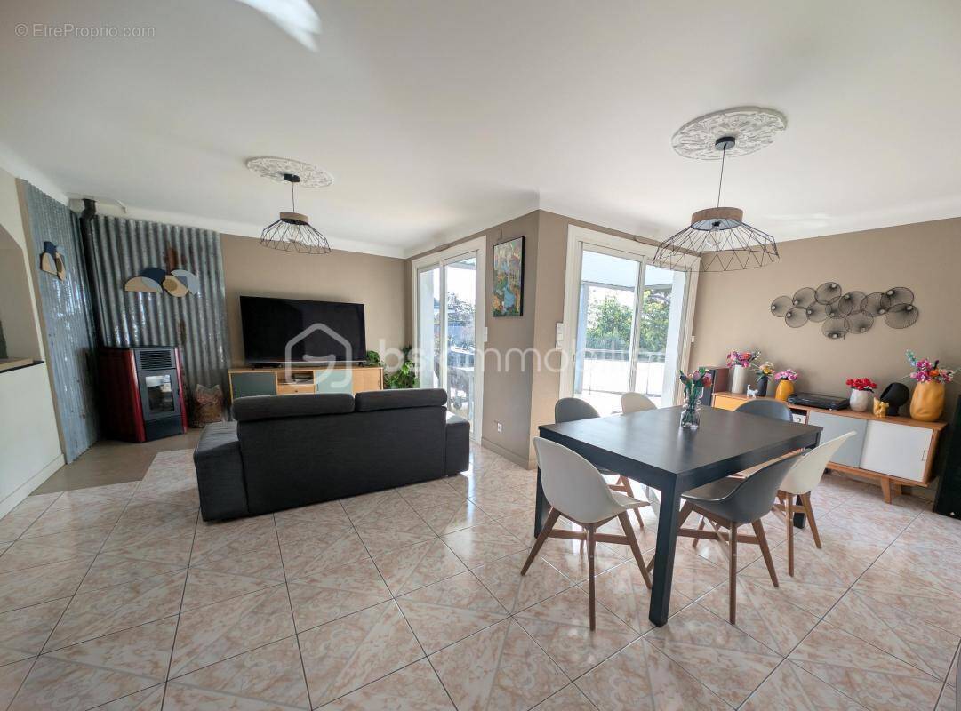 Maison à LE LOROUX-BOTTEREAU