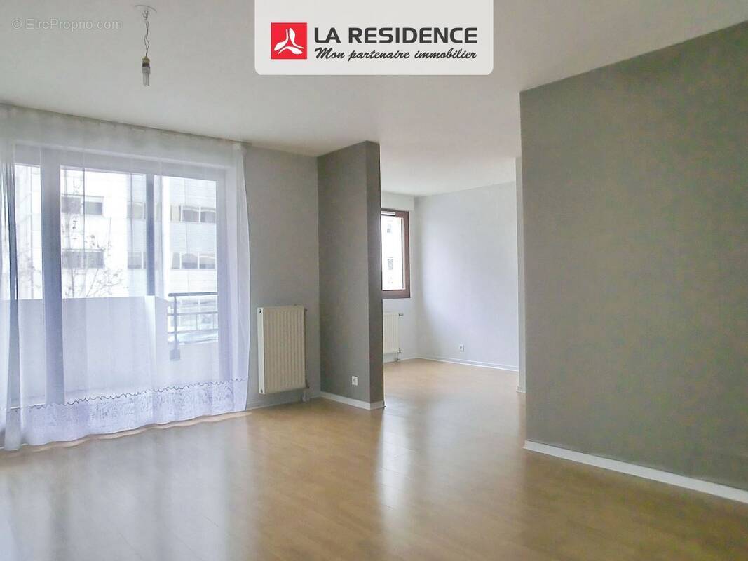 Appartement à MONTIGNY-LE-BRETONNEUX