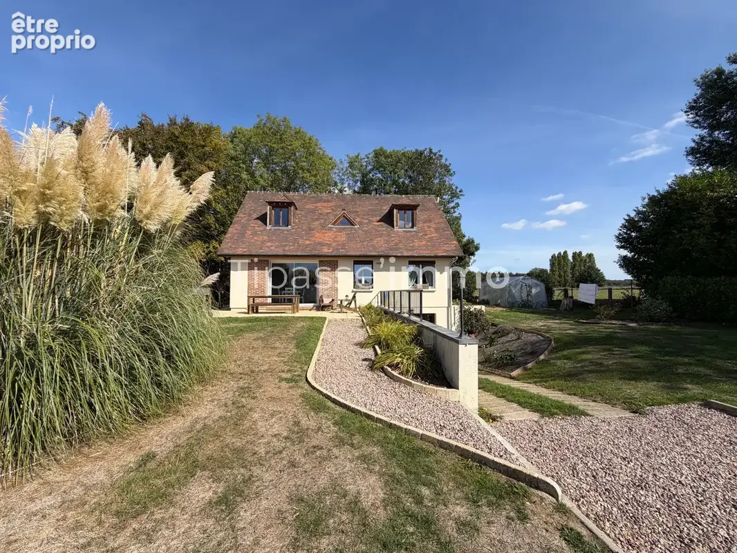 Maison à LA HARENGERE