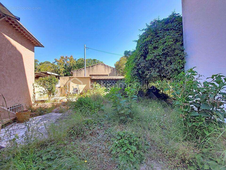 Maison à LA VALETTE-DU-VAR