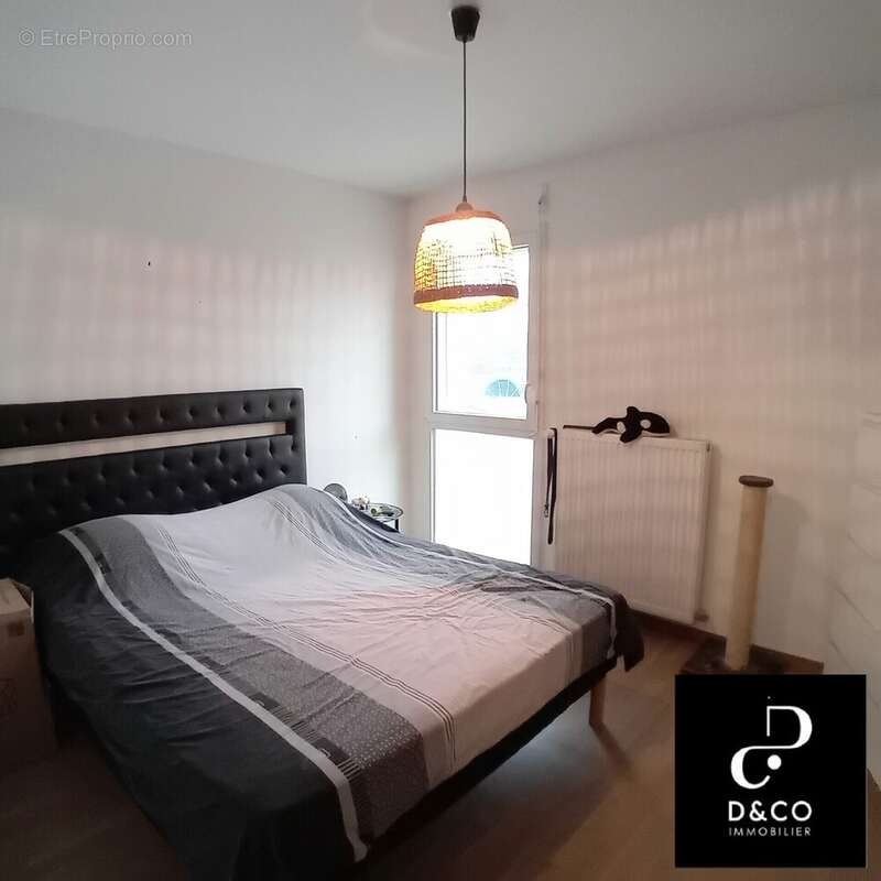 Appartement à PRISSE