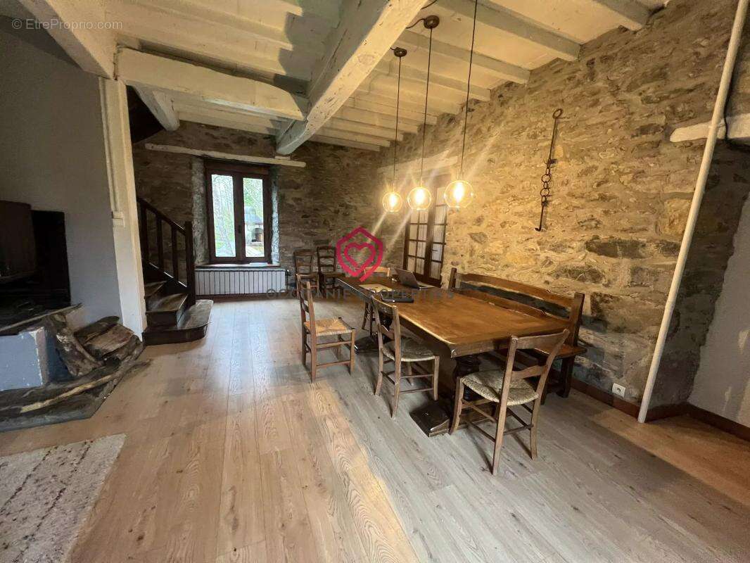Maison à ARBAS