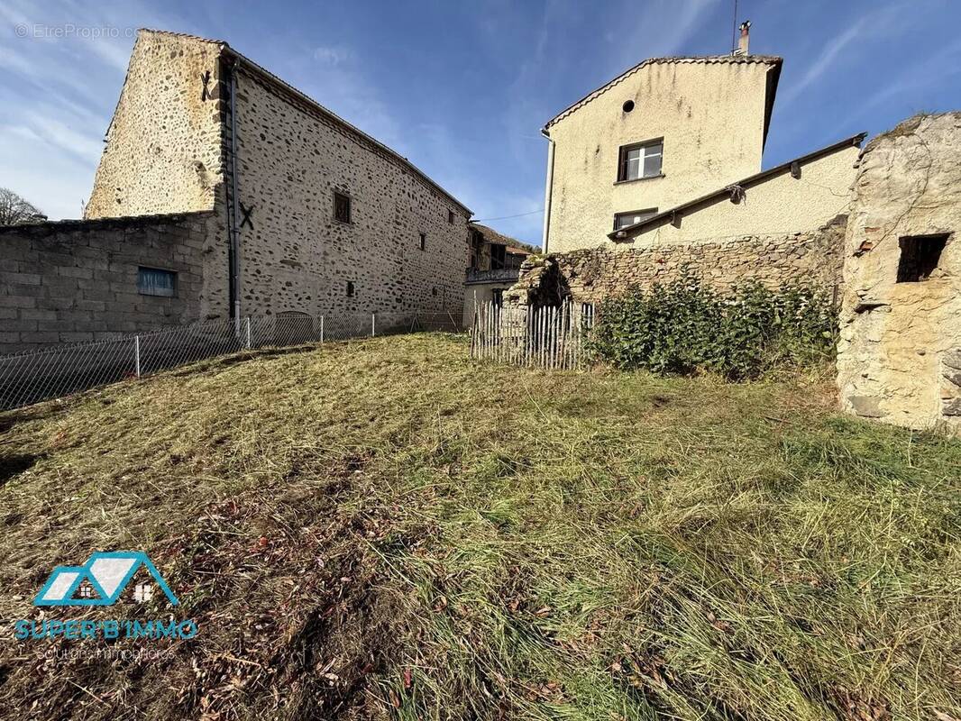 Maison à SAINT-JUST-PRES-BRIOUDE