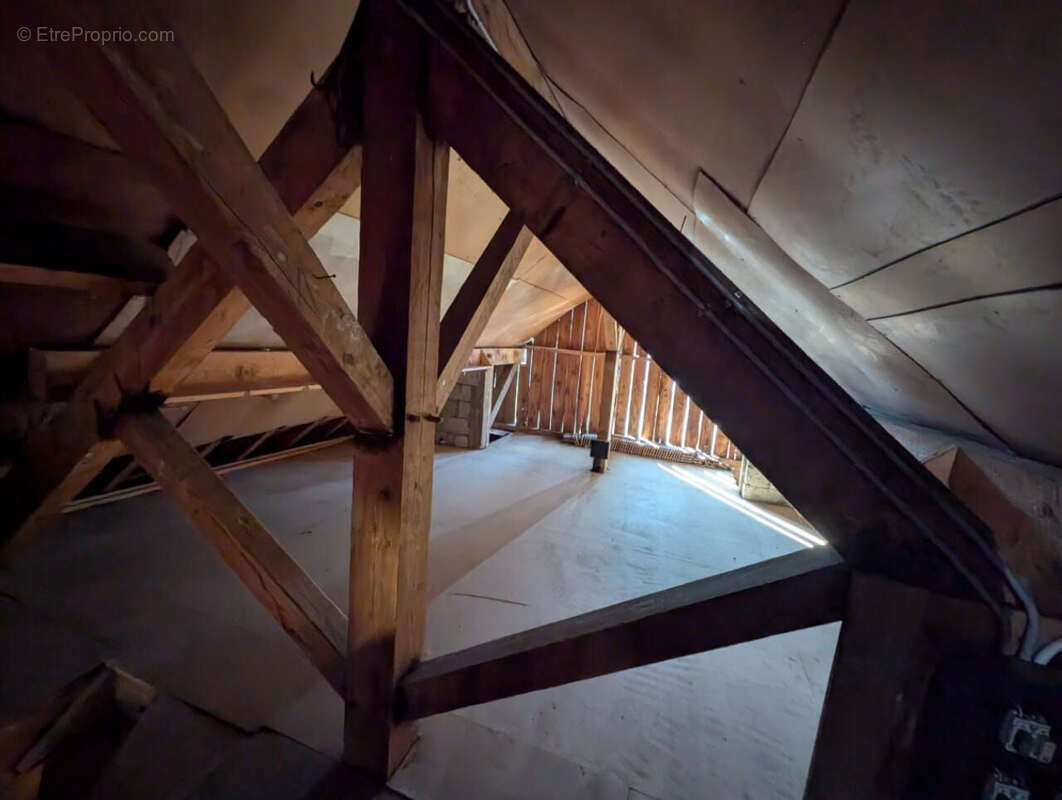 Maison à PIERREFONTAINE-LES-VARANS