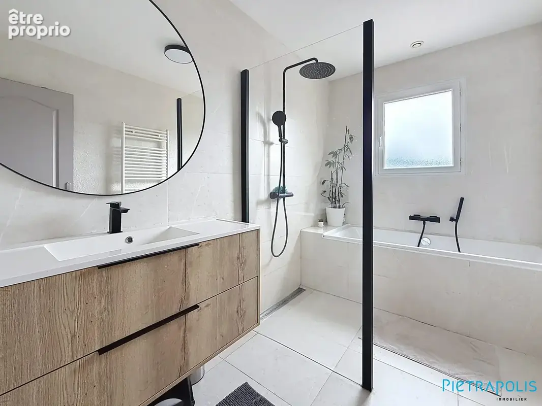 Maison 6 pièces 112 m² à vendre à Tarare (69170) - photo 9